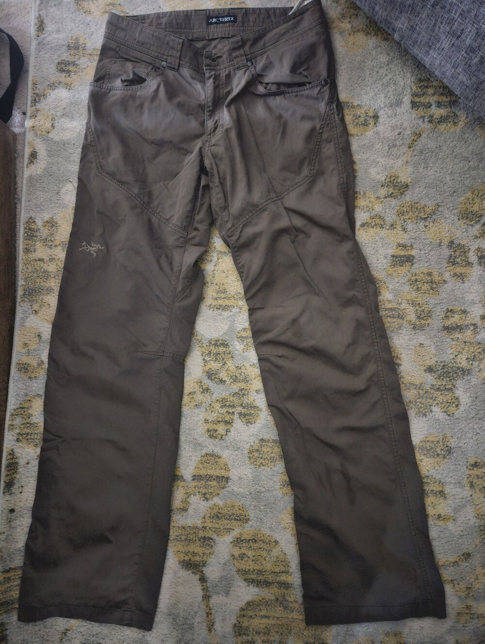 Arc'teryx Bastion casual pants in a brown colorway. 30